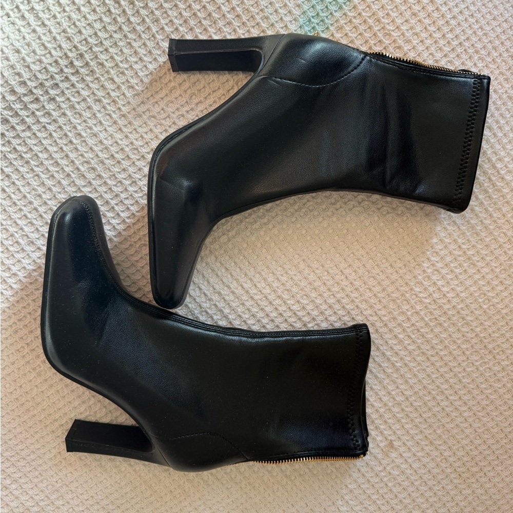 Steve Madden Black Leather High Heel Ankle Booties